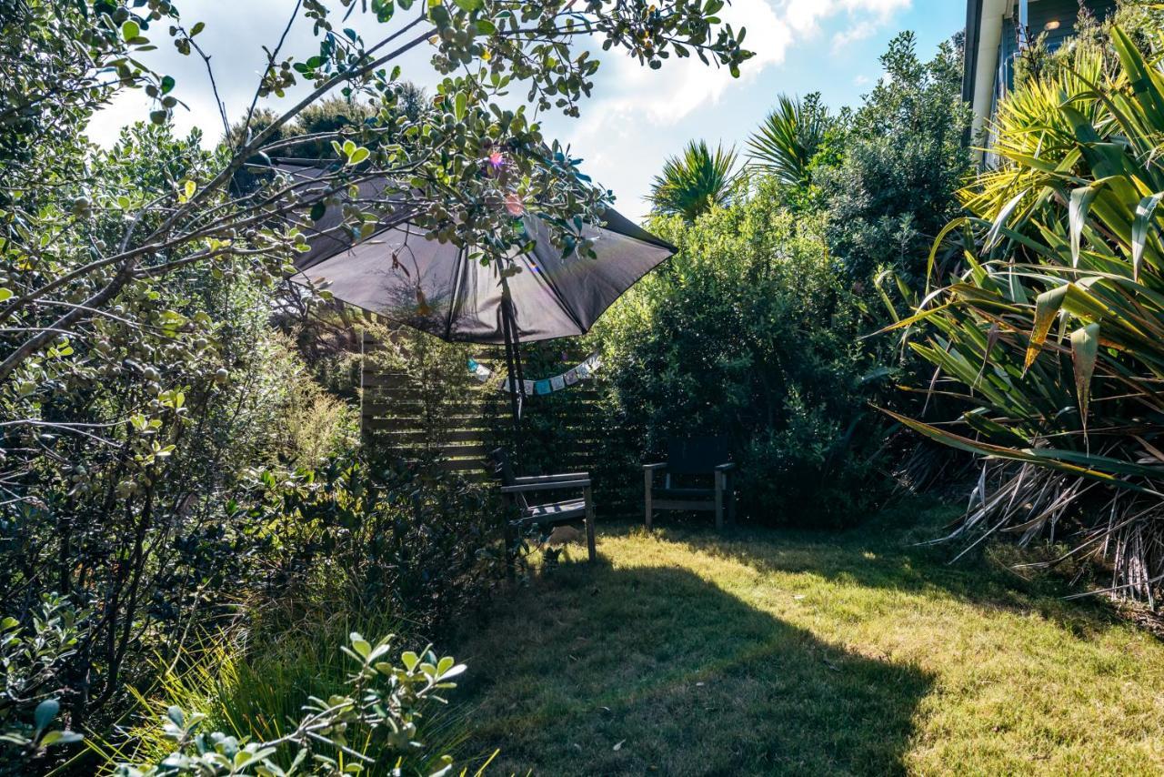 Treetop Retreat - Onetangi Holiday Home Exteriér fotografie